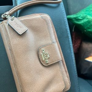 COACH SADDLE LEATHER BROWN WALLET & CELL PHONE CASE
